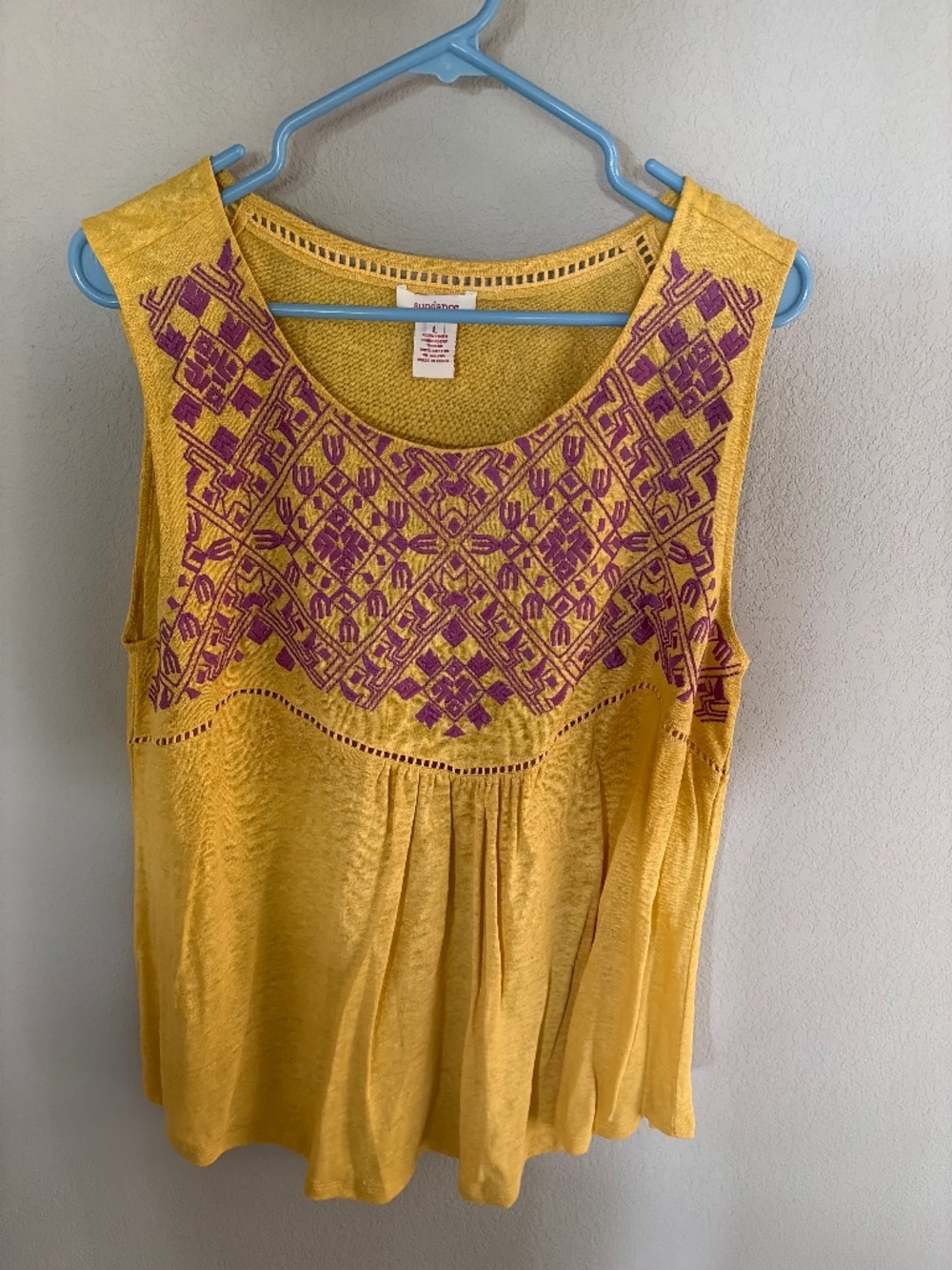 Sleeveless top